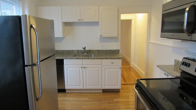 489 E Broadway, Unit 1