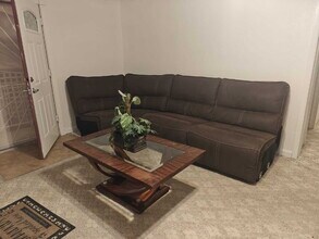 501 W Hill St in Beatty, NV - Building Photo - Building Photo