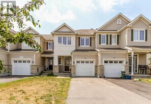 565 Pepperville Crescent in Ottawa, ON - Building Photo