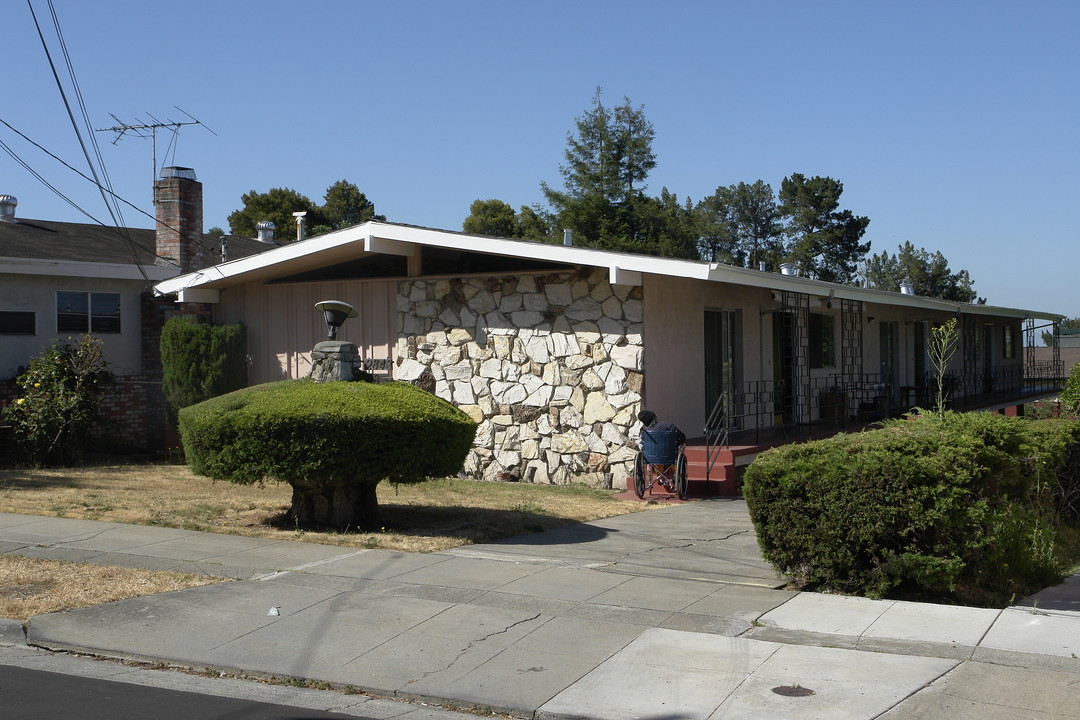 2843-2845 Carmel St in Oakland, CA - Building Photo