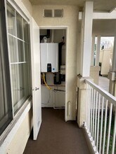 1011 W 91st St in Los Angeles, CA - Building Photo - Building Photo