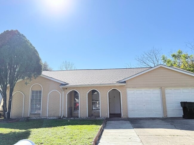 11927 Barrett Brae Dr