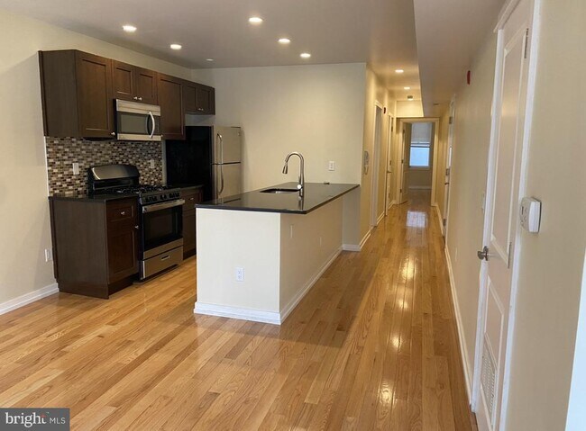 1316 South St in Philadelphia, PA - Building Photo - Building Photo