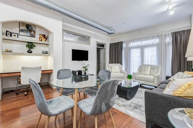 1901 Post Oak Blvd, Unit 1106 in Houston, TX - Building Photo - Building Photo