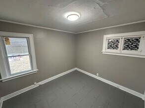 2521 W Hadley St in Milwaukee, WI - Building Photo - Building Photo