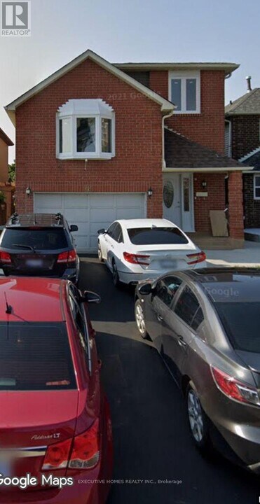 18 Sheldrake Ct in Brampton, ON - Building Photo