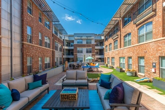 1001 Ross Apartments in Dallas, TX - Building Photo - Other