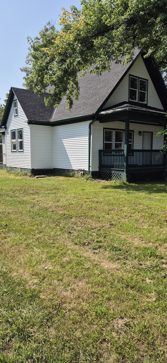 2003 Read St in Omaha, NE - Building Photo - Building Photo