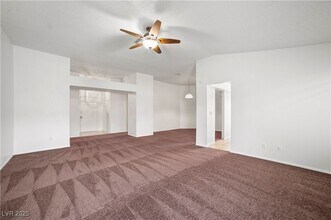 362 Dooley Dr in Henderson, NV - Building Photo - Building Photo