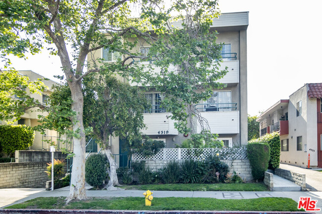 property at 4319 Dixie Canyon Ave