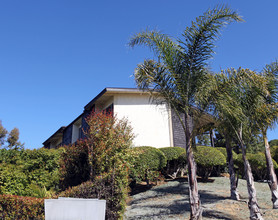 Channel View Apartments in Santa Barbara, CA - Building Photo - Building Photo