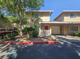 2055 Amanda Way in Chico, CA - Building Photo