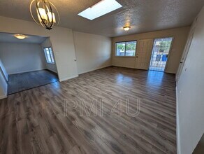 6200 Prairie Rd NE in Albuquerque, NM - Building Photo - Building Photo