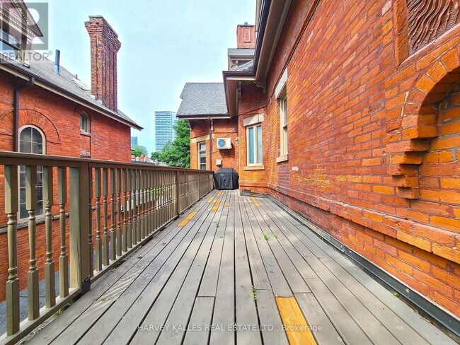 property at 510 Jarvis St