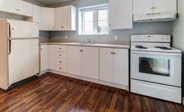 49 Eastbourne Crescent in St John's, NL - Building Photo - Building Photo