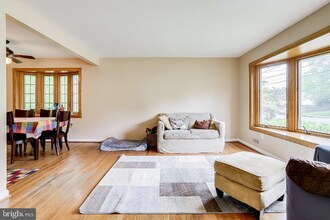 1737 Olney Rd in Falls Church, VA - Building Photo - Building Photo