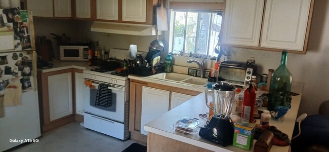 300 E Arbor St in Long Beach, CA - Building Photo - Building Photo