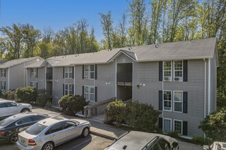 Cozine Creek Apartments in McMinnville, OR - Building Photo - Building Photo