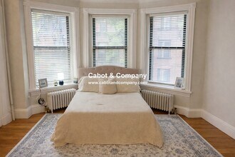 475 Beacon St, Unit 1R in Boston, MA - Building Photo - Building Photo