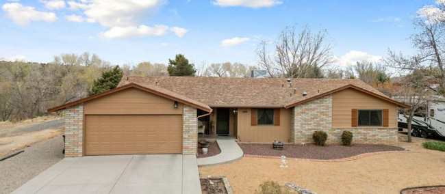 property at 3055 Pleasant Valley Cir