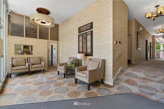 1221 Minor Ave, Unit Sutton 602 in Seattle, WA - Foto de edificio - Building Photo