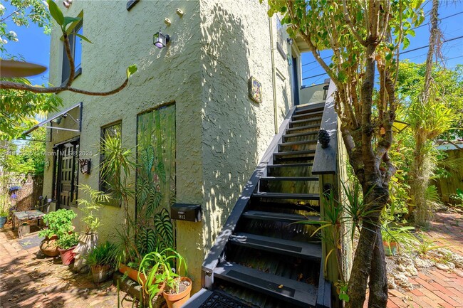 property at 1852 SW 9th St