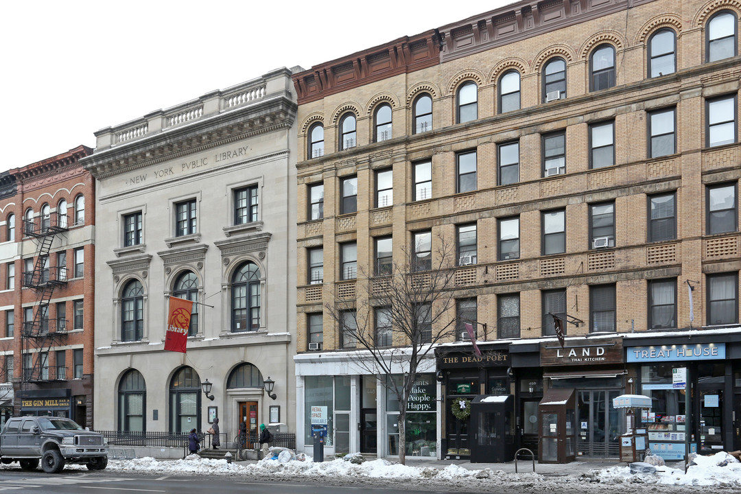448 Amsterdam Ave in New York, NY - Foto de edificio