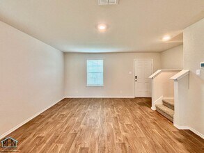 5022 Jaspillite Ave in San Antonio, TX - Building Photo - Building Photo