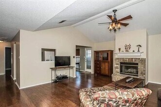 1828 Overland St in Fort Worth, TX - Building Photo - Building Photo
