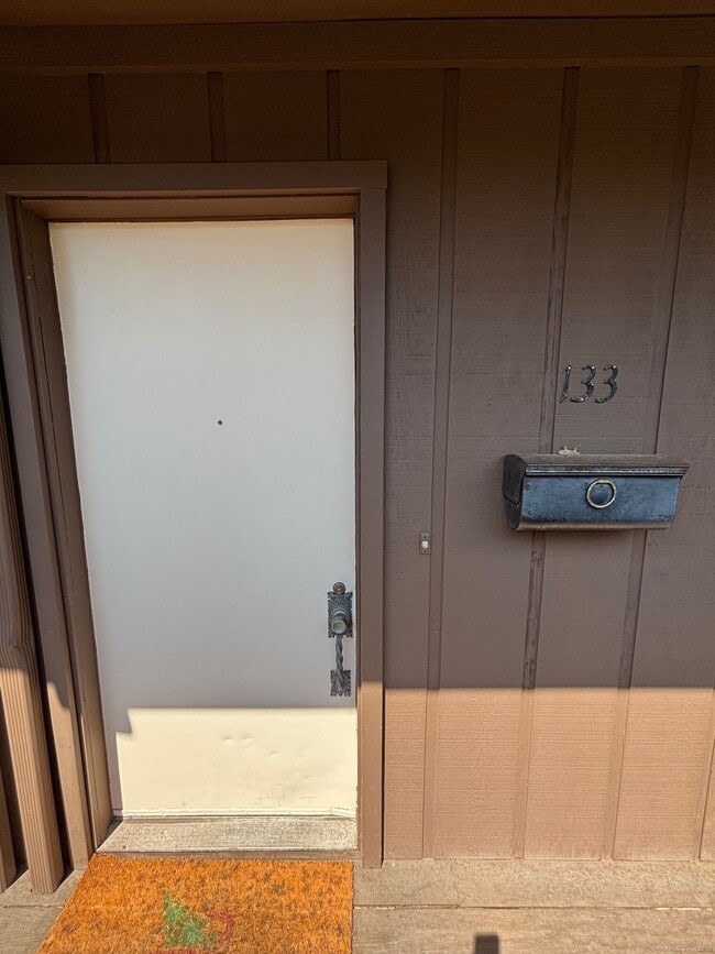133 Knapps Hwy in Fairfield, CT - Building Photo - Building Photo