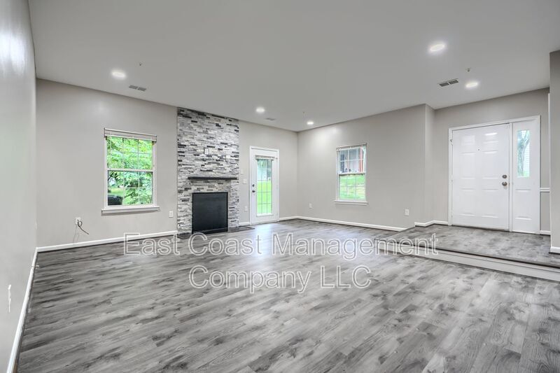 921 Bending Branch Way in Hyattsville, MD - Building Photo