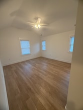 213 W Palmetto St in Kill Devil Hills, NC - Foto de edificio - Building Photo