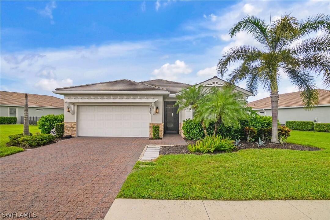 14629 Tropical Dr in Naples, FL - Building Photo