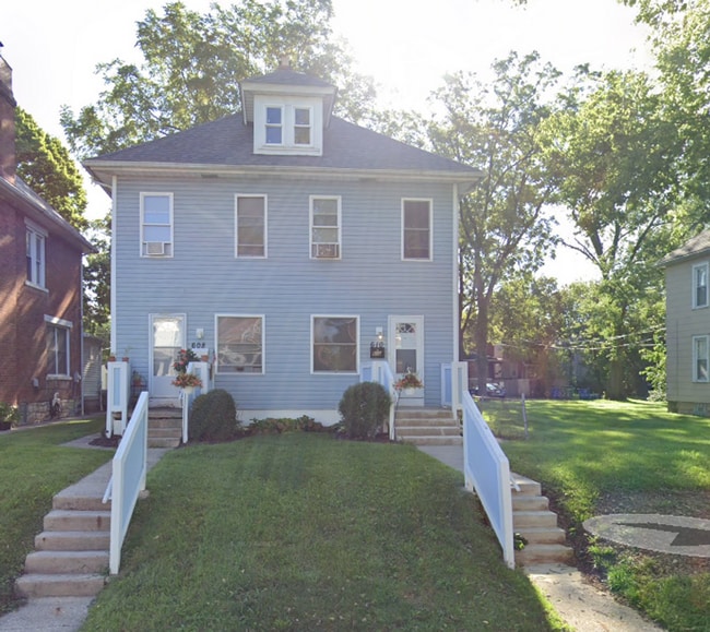 property at 608-610-610 Carpenter St