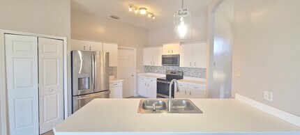 6750 Ferri Cir in Port Orange, FL - Building Photo - Building Photo
