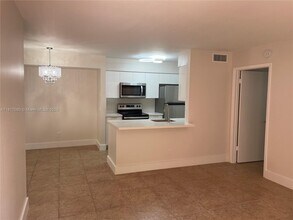 774 NW 103rd Terrace in Pembroke Pines, FL - Building Photo - Building Photo