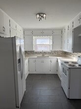 1016 Indian Dr in Enid, OK - Building Photo - Building Photo