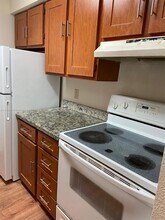 927 Riverside Dr-Unit -337 in Coral Springs, FL - Building Photo - Building Photo