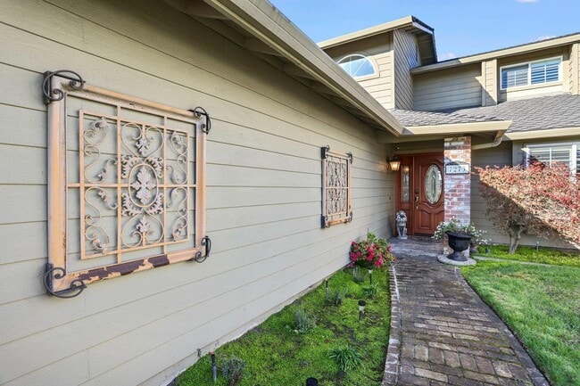 7273 Shoreline Dr in Stockton, CA - Building Photo - Building Photo