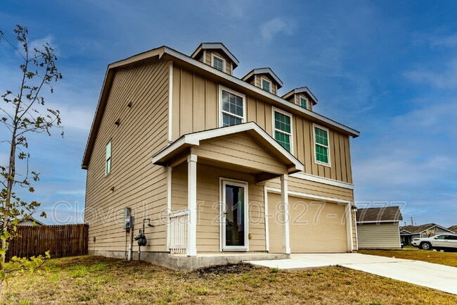 6411 Bernardo Wy in San Antonio, TX - Building Photo - Building Photo
