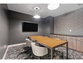 470 Lexington Parkway S in St. Paul, MN - Building Photo - Building Photo