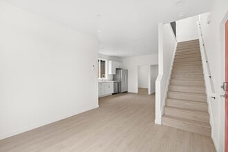 291 Ramona Dr in San Luis Obispo, CA - Building Photo - Building Photo