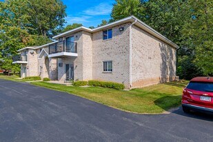 Wintergreen in Green Bay, WI - Building Photo