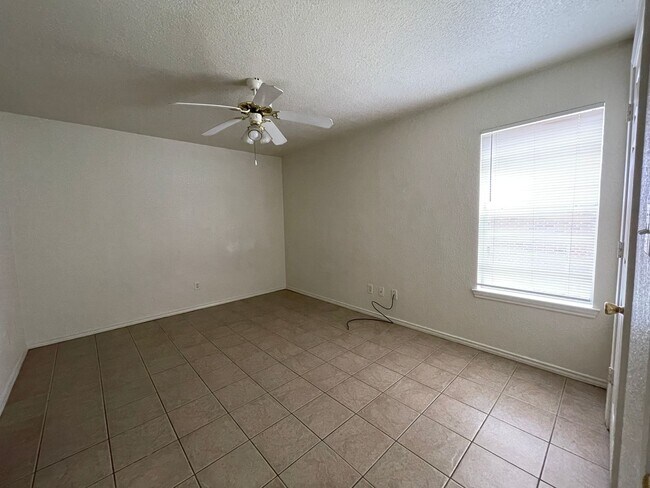 2808 Cantabrian Dr, Unit Apt A in Killeen, TX - Building Photo - Building Photo