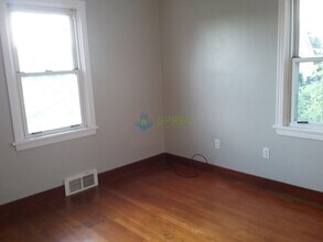 657 6th St in Oakmont, PA - Building Photo - Building Photo