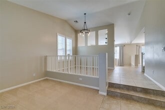 25 Precipice Ct in Henderson, NV - Foto de edificio - Building Photo