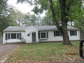 767 Cedar St in Walpole, MA - Building Photo - Building Photo