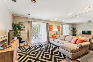 405 Flagler Blvd in St. Augustine, FL - Building Photo