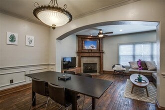 4110 McKinney Ave in Dallas, TX - Building Photo - Building Photo