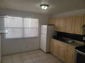 1300 Douglass Ave in West Palm Beach, FL - Building Photo - Building Photo